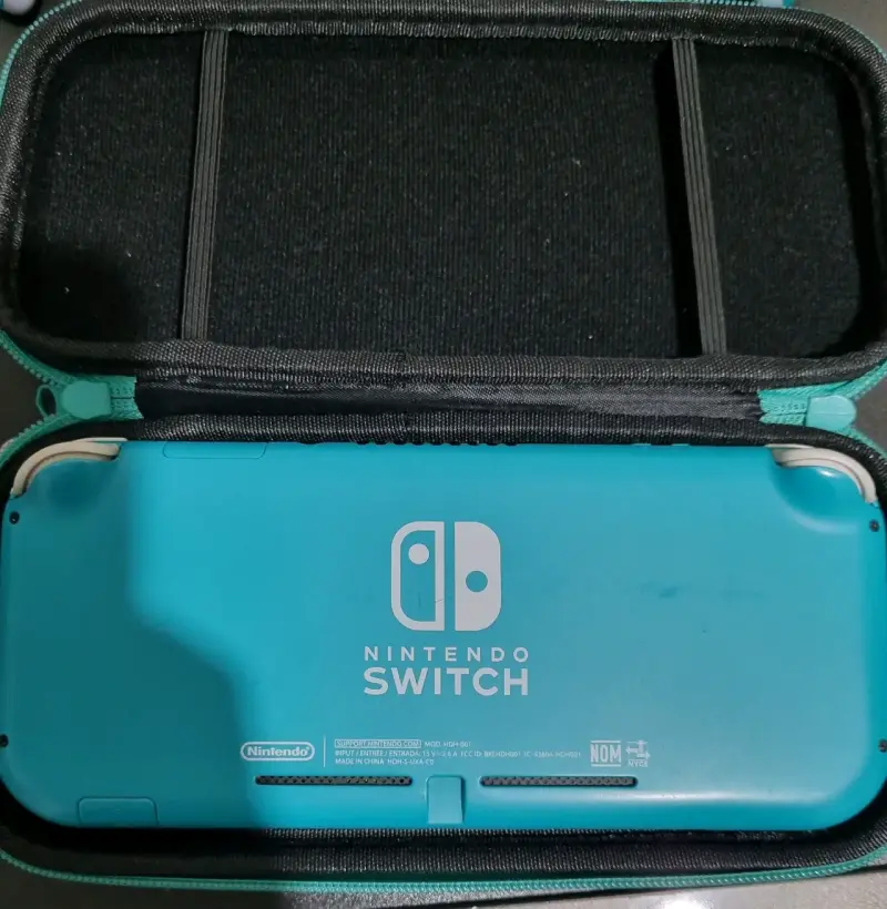 Nintendo Switch Lite Mágica - 4
