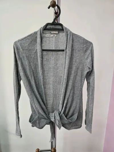 Cárdigan gris de mujer Zara con lazo - miniatura 1
