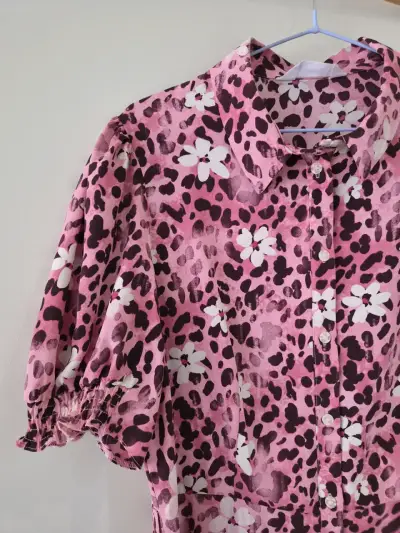 Vestido largo estampado animal print rosa - miniatura 3