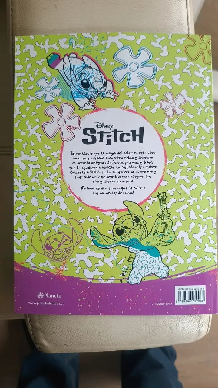 Libro para colorear Disney Stitch Calma Color - 2
