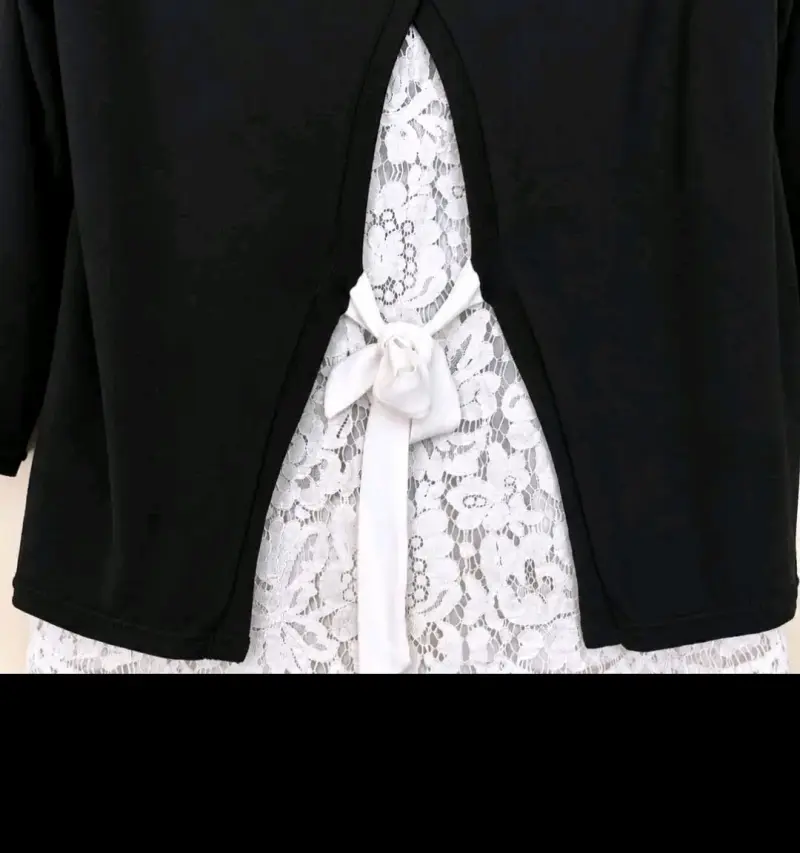 Sweater negro con encaje. - 5