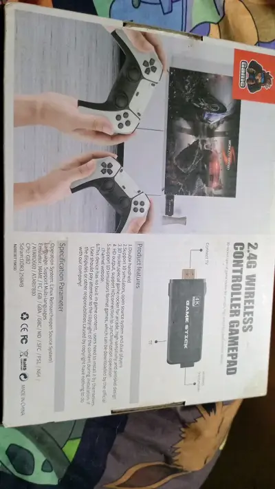 Controlador inalámbrico 2.4G para juegos - miniatura 2
