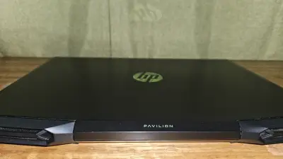 Laptop HP Pavilion Gaming 15 -  i5 + 1050 - miniatura 2
