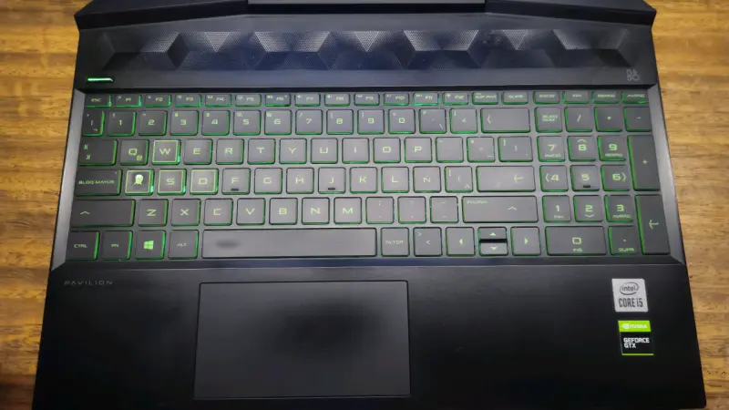 Laptop HP Pavilion Gaming 15 - i5 + 1050 - 3