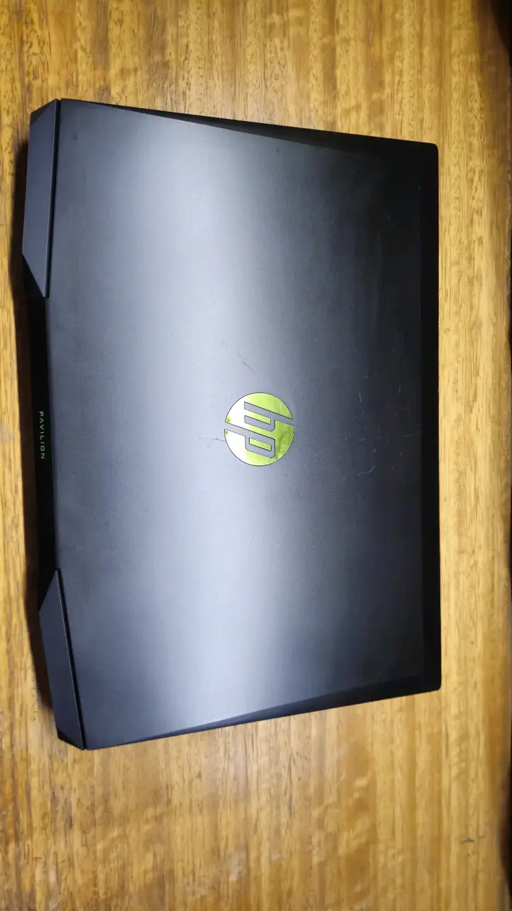 Laptop HP Pavilion Gaming 15 - i5 + 1050 - 4