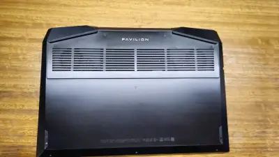 Laptop HP Pavilion Gaming 15 -  i5 + 1050 - miniatura 5