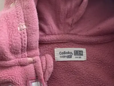 Polerón rosado para bebé Colloky con capucha - miniatura 2