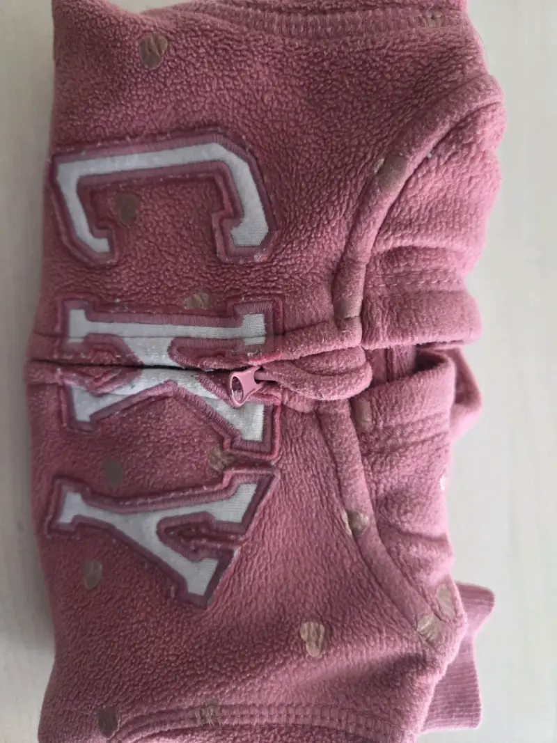 Polerón rosado para bebé Colloky con capucha - 3