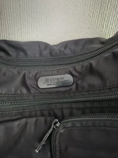Bolso bandolera negro Xtrem varios bolsillos - miniatura 2