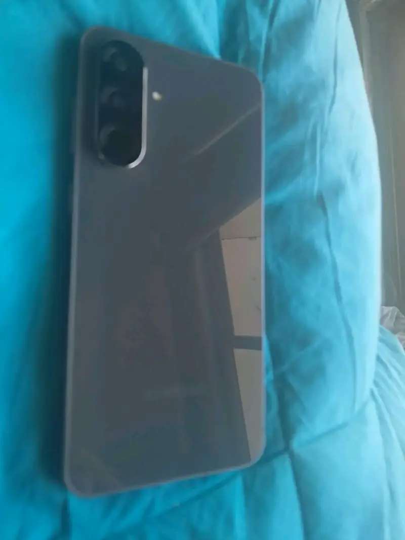 Smartphone Samsung Galaxy A56 en buen estado - 6