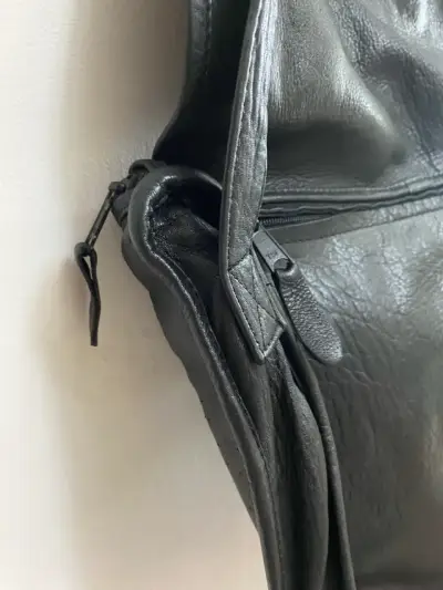 Bolso bandolera de cuero negro - miniatura 4
