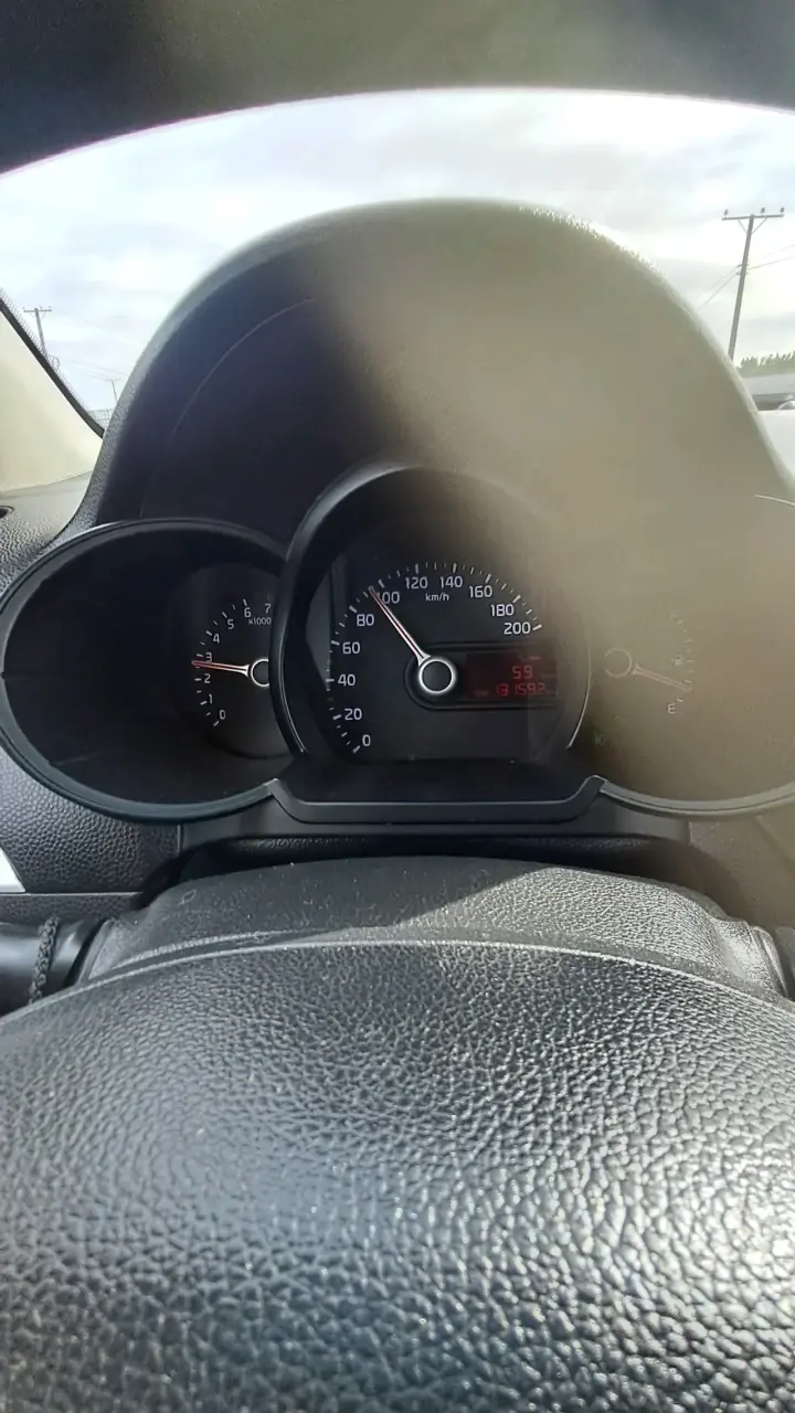 Kia Picanto 2015 en buen estado - 2