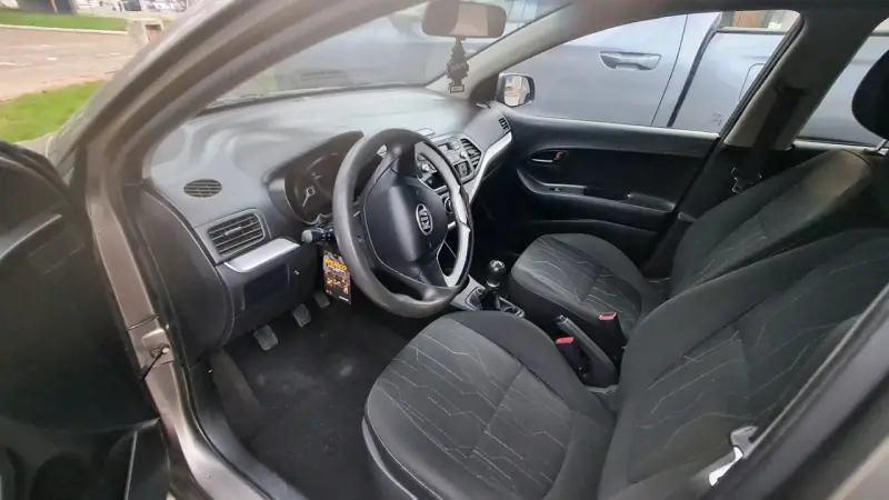 Kia Picanto 2015 en buen estado - 5