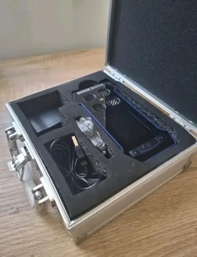 Detector multi gases  portátil con estuche - miniatura 1
