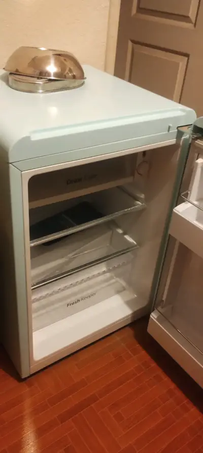 Refrigerador retro The Classic color celeste - miniatura 2