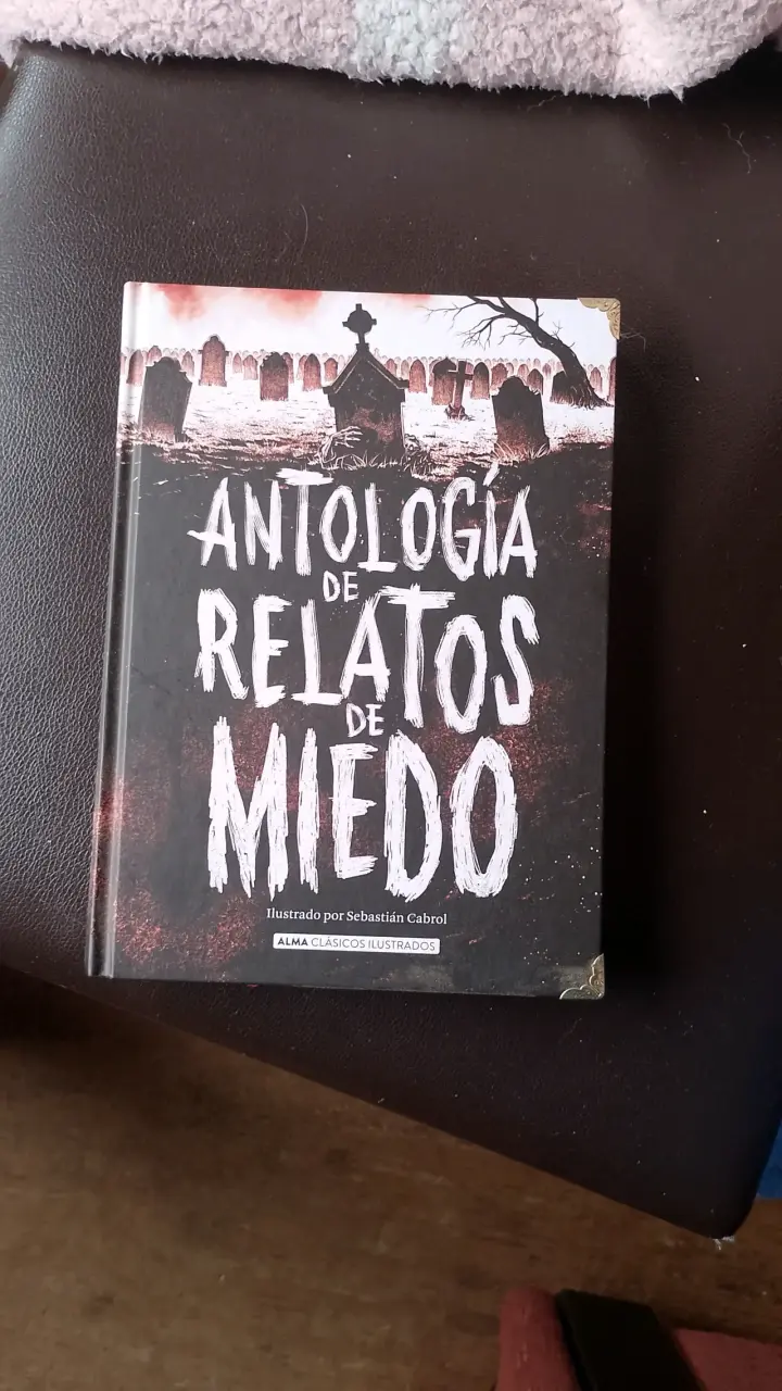 Libro Antología de Relatos de Miedo Ilustrado - 1