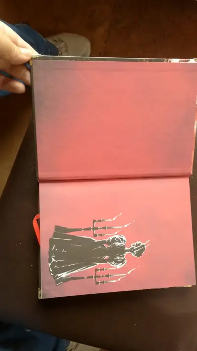 Libro Antología de Relatos de Miedo Ilustrado - miniatura 2
