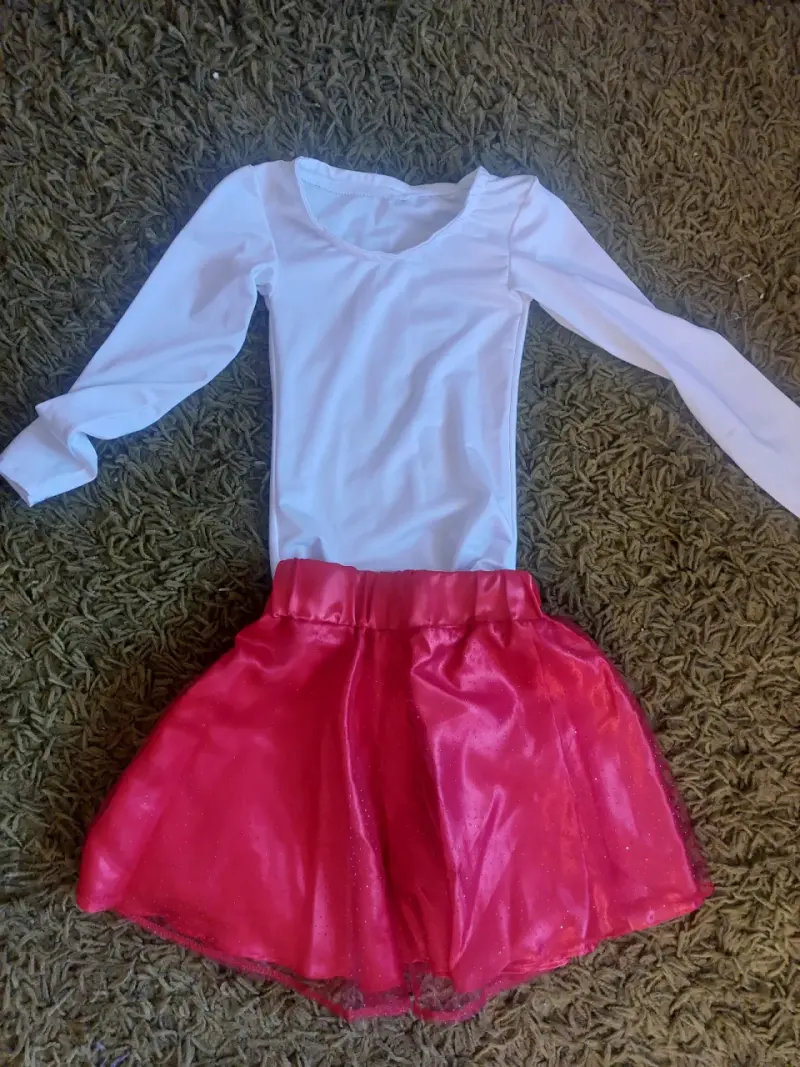 Traje de danza latino para niña talla 6-8 - 2
