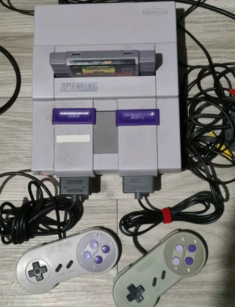 Consola Super Nintendo con juego Super Mario All-Stars - 2