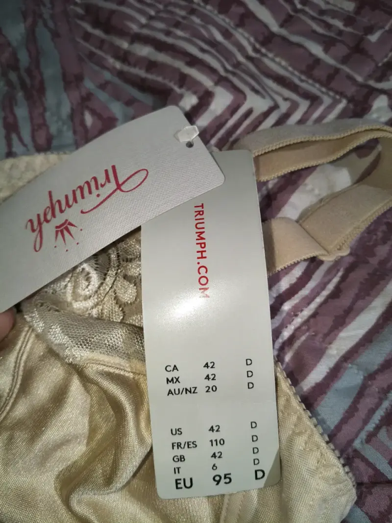 Sostén sin aros Triumph beige con encaje - 2