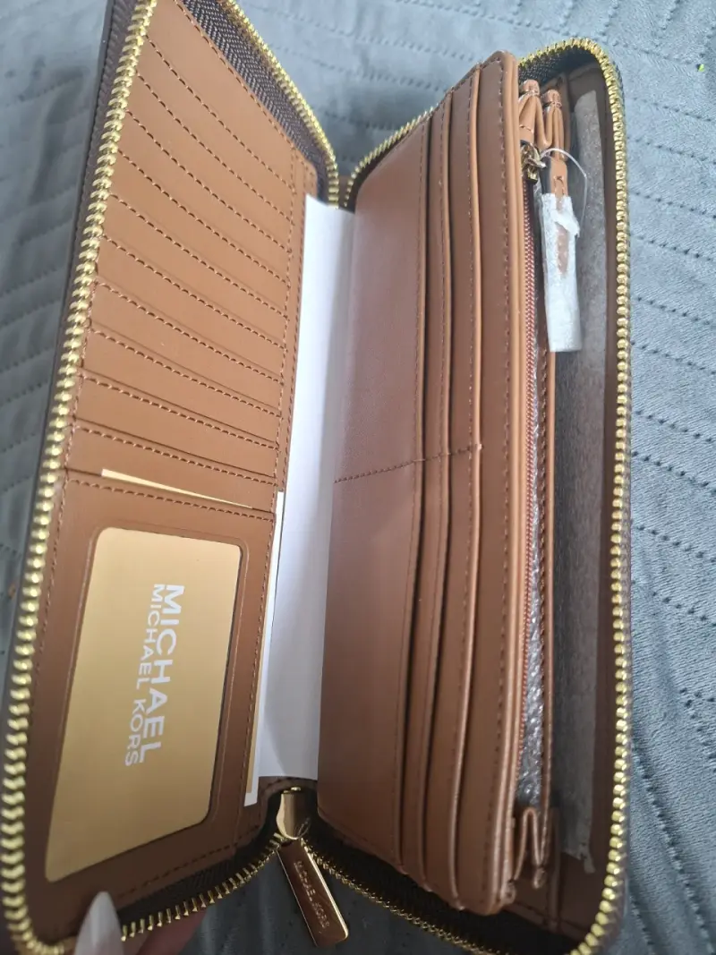 Cartera Michael Kors cuero marrón con monograma - 2