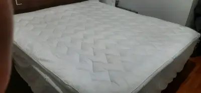Cama  King con base box spring - miniatura 1