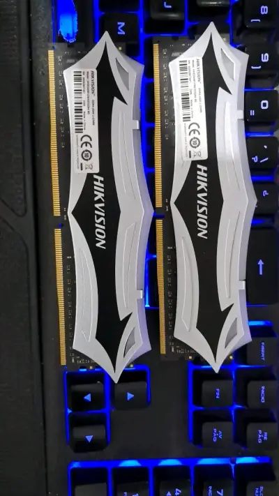 Memoria RAM Hikvision DDR4 8GB 3200MHz - miniatura 1
