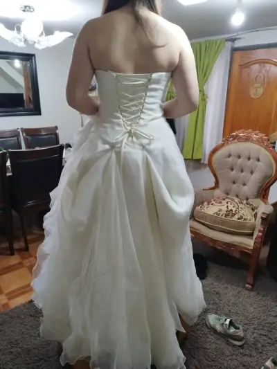 Vestido de Novia color Ibory talla 40 a 42 - miniatura 3