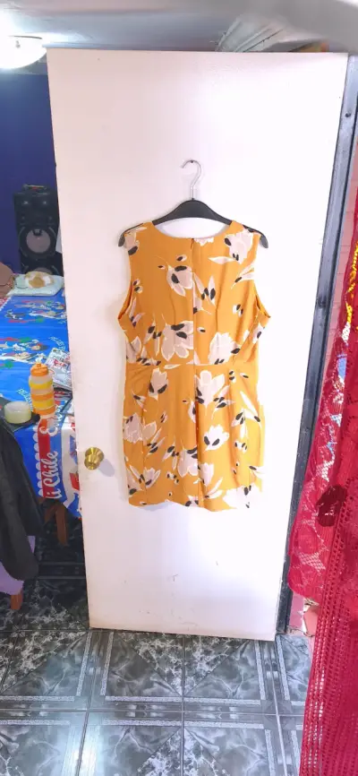 Vestido floral amarillo sin mangas InWear - miniatura 2