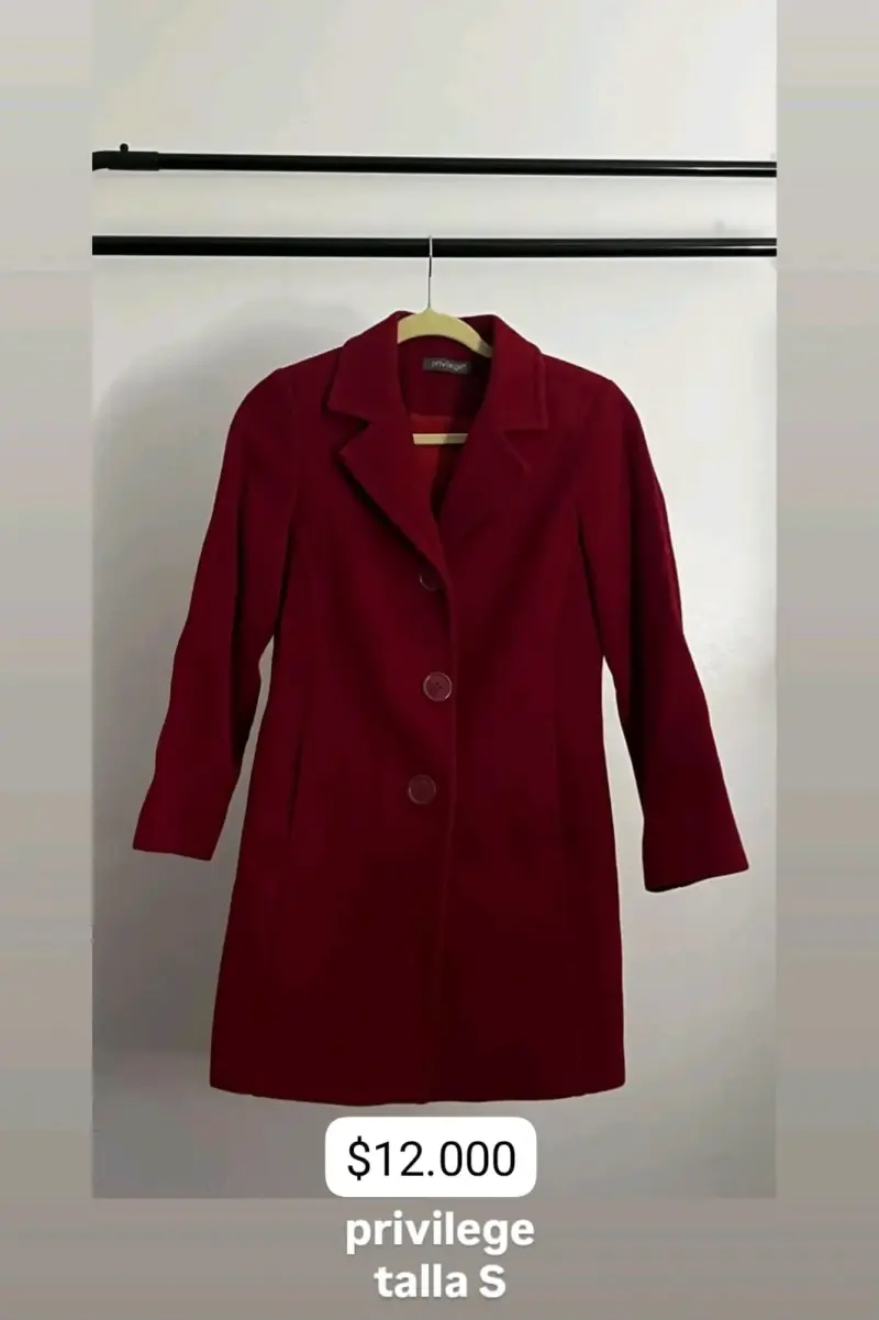 Abrigo rojo de mujer Privilege talla S
