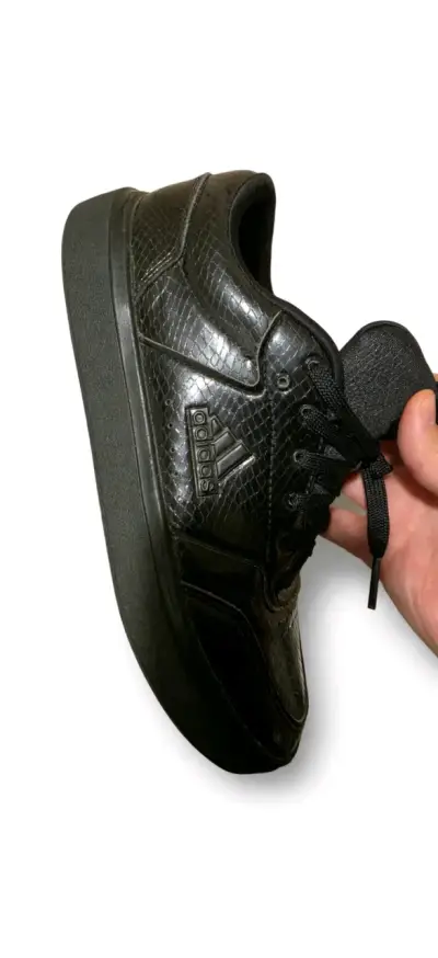 Adidas Original Croco Negro Brillante Talla 37.5 - miniatura 2