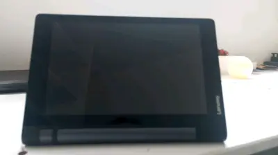 Tablet Lenovo Yoga - miniatura 1