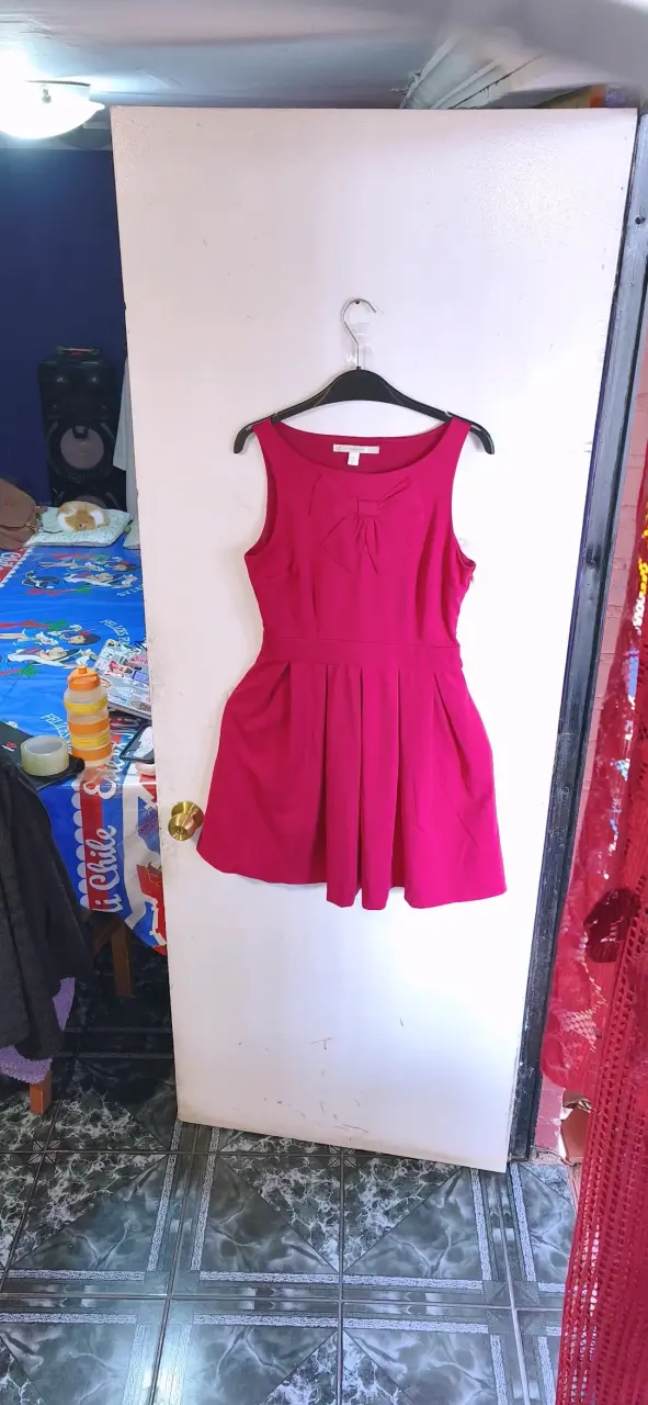 Vestido rojo sin mangas Lauren Conrad