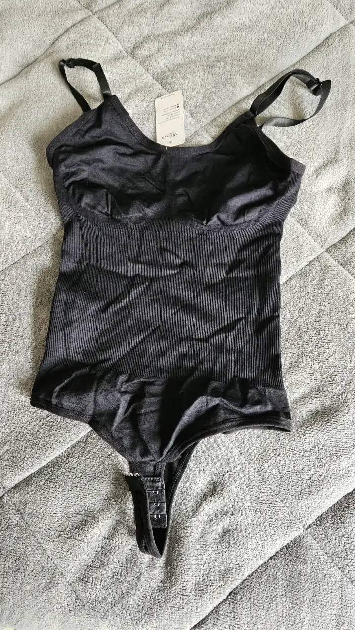Body negro sin mangas para mujer