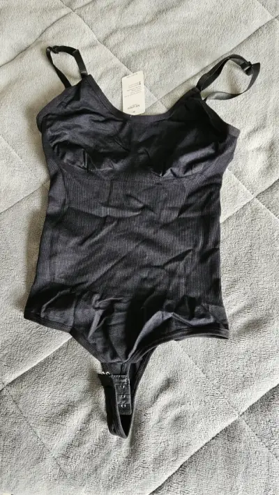 Body negro sin mangas para mujer - miniatura 1