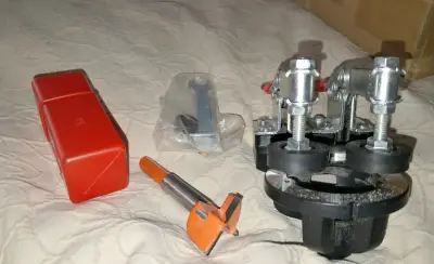Guía De Perforación Bisagras 35mm + Broca Frostner - miniatura 2