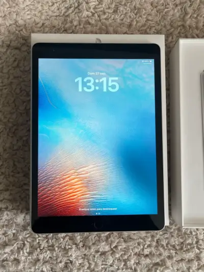 iPad Apple WIFI 9a Generación 10.2” 64gb - miniatura 2