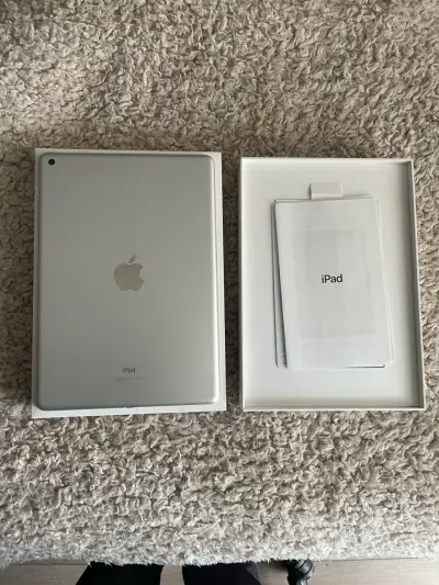 iPad Apple WIFI 9a Generación 10.2” 64gb - miniatura 3