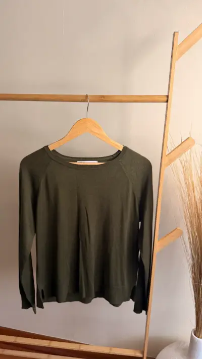 Suéter verde oliva Zara para mujer - miniatura 1