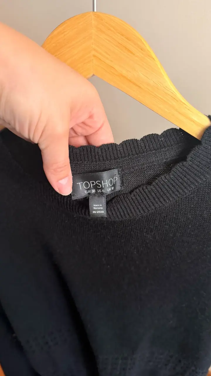 Suéter negro de punto Topshop con detalles calados - 3