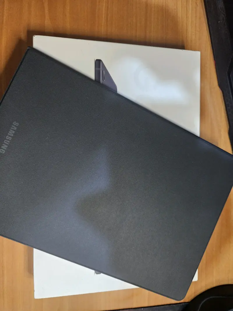 Tablet Samsung Galaxy Tab S6 Lite con S Pen - 2
