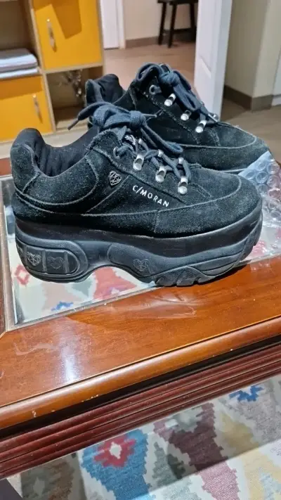 Zapatillas negras con plataforma C/Moran - miniatura 1