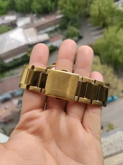 Reloj Armani Exchange dorado cronógrafo - miniatura 3