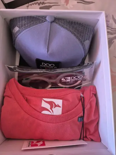 Doo Australia: jockey, polera y lentes - miniatura 2
