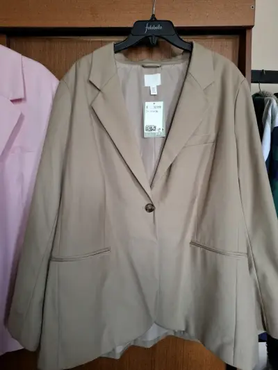 Blazer beige y rosado elegante para mujer talla XL - miniatura 4