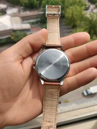 Reloj Casio con Correa de Cuero Marrón - miniatura 3