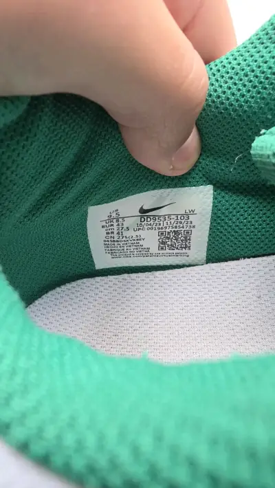 Zapatillas deportivas Nike verde y blanco - miniatura 4
