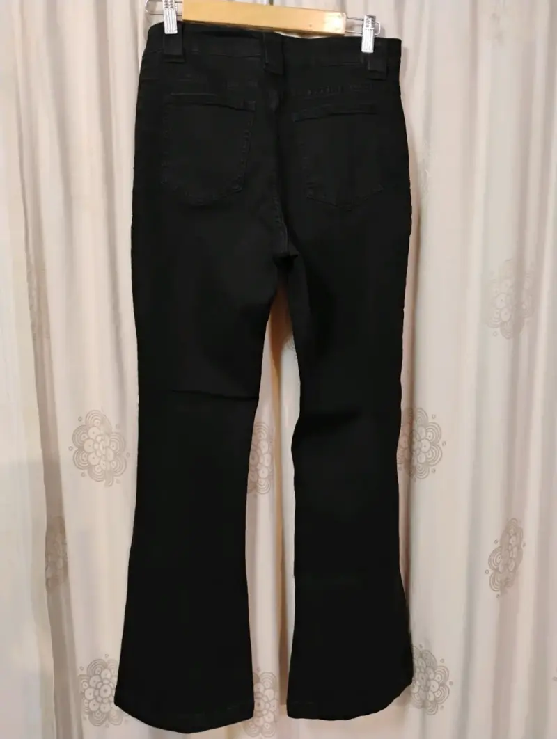 Jeans Flare Negros elásticados Talla 40 - 2