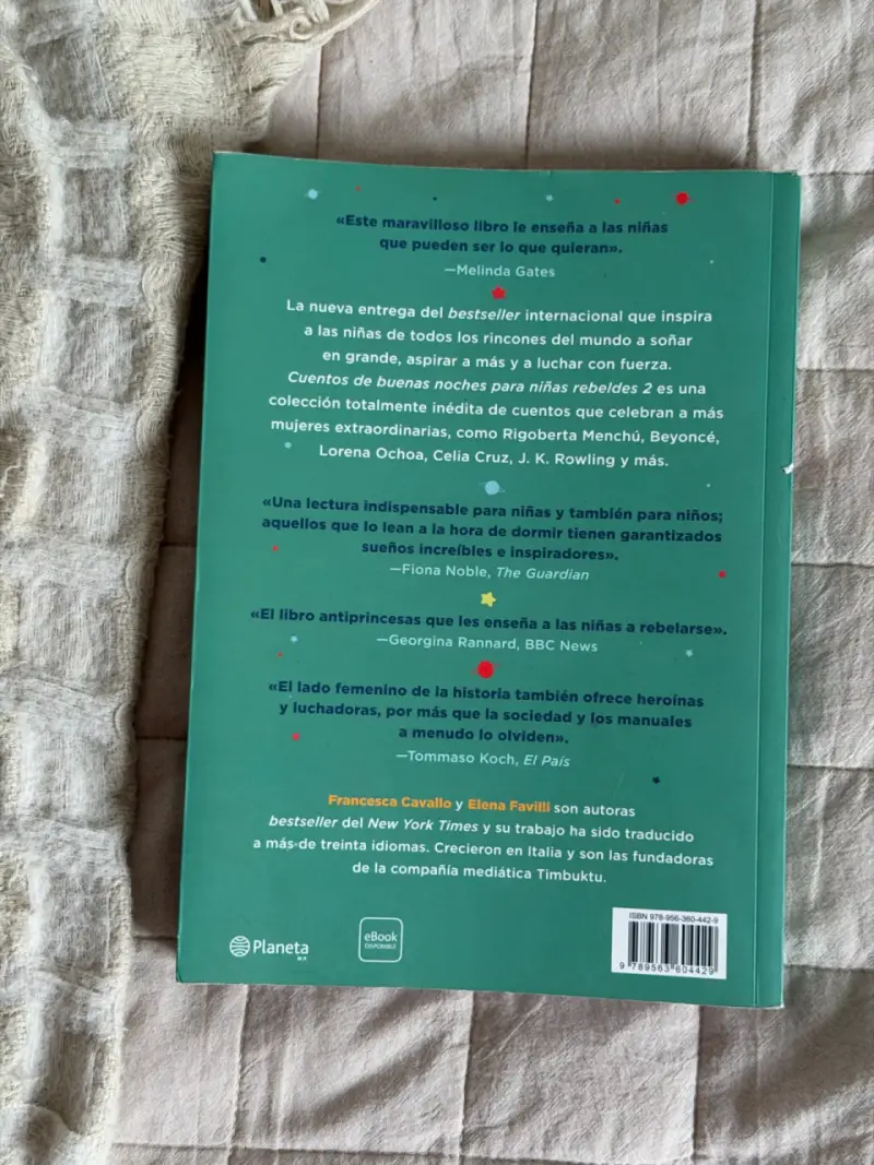 Libro Cuentos de Buenas Noches para Niñas Rebeldes 2 - 4