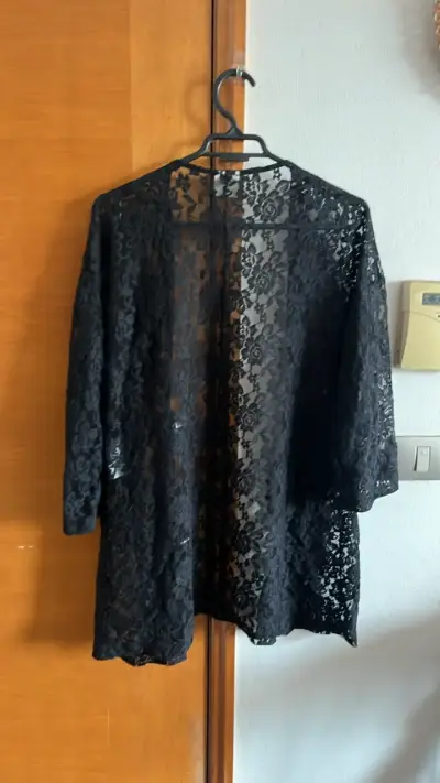 Kimono de encaje negro para mujer - miniatura 2